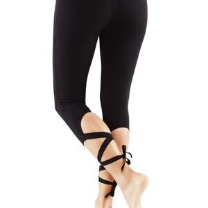 Woman’s Manduka Black Yoga Pants with wrapped detail